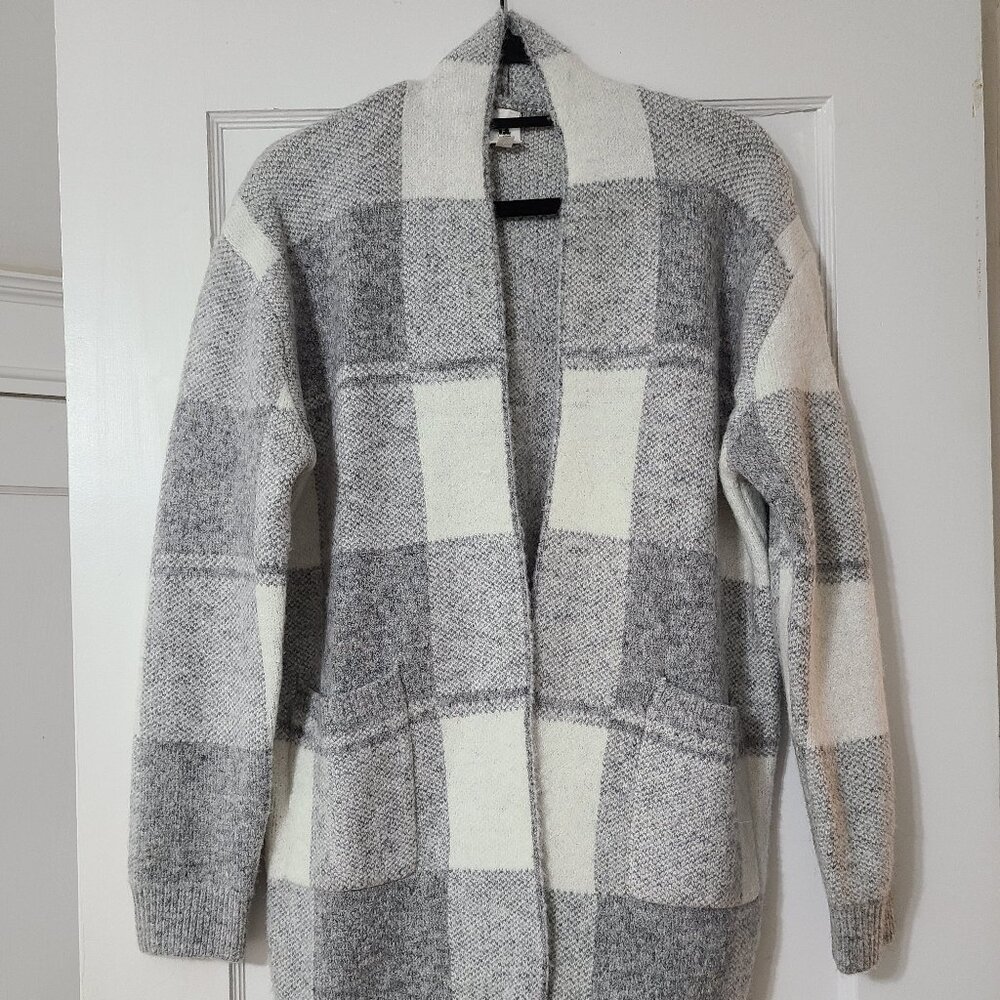 Color Block Cardigan - Picture 3 of 8